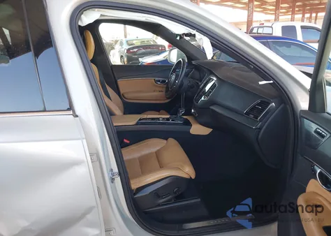 2021 Volvo Xc90 T6 Inscription 7 Passenger z USA, uszkodzony, nr VIN YV4A22PL2M1755545